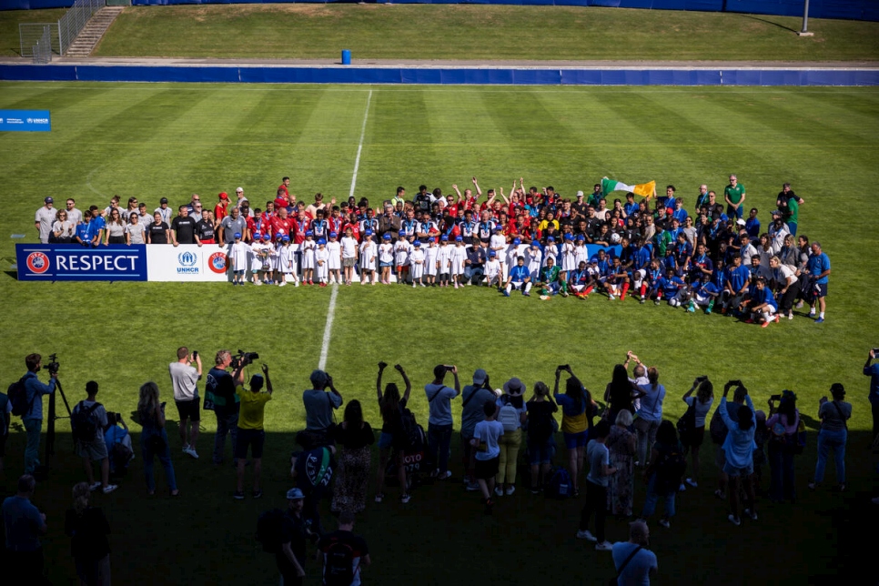 La primera Eurocopa de la UNITY, organizada por ACNUR y la UEFA en la sede de la UEFA en Nyon, Suiza, reunió a equipos de fútbol formados por una combinación de mujeres y hombres refugiados, y jugadores nacionales amateurs.
