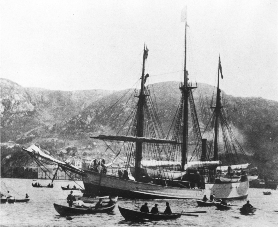 El robusto buque Fram, que apoyó a Fridtjof Nansen en su famoso intento de 1893-1896 de llegar al Polo Norte.