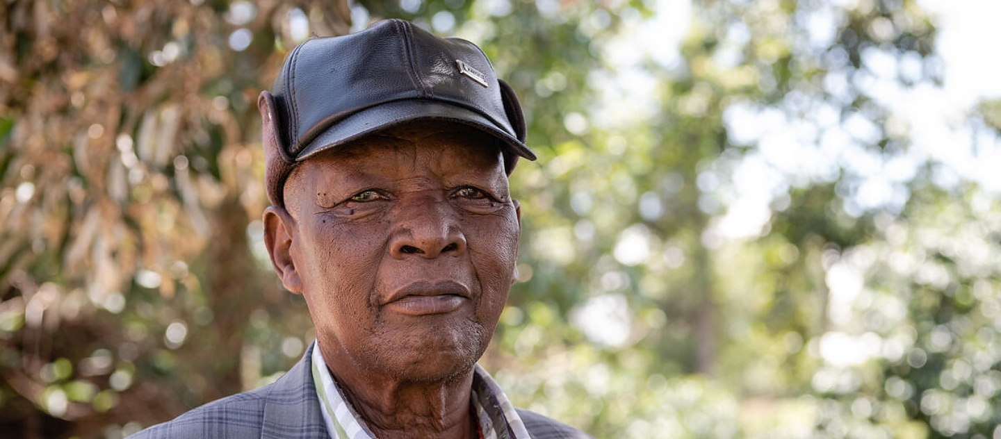Moses Mwanga Kapchekwengu, miembro de la comunidad apátrida de Benet, lleva décadas defendiendo los derechos de su pueblo.