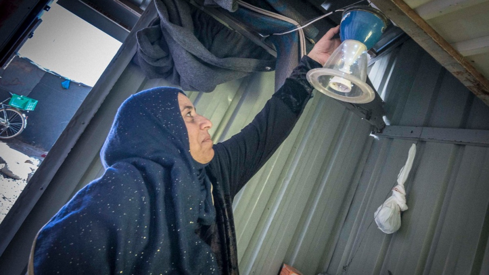 Los refugiados sirios se beneficiarán de la apertura de una planta de energía solar en el campamento de Azraq, en Jordania.