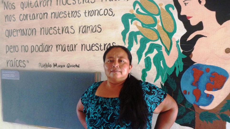 Eulalia Elena Silvestre Hernández, indígena maya Popti', fue asistida por la iniciativa CIREFCA cuando retornó a Guatemala después de años de exilio.