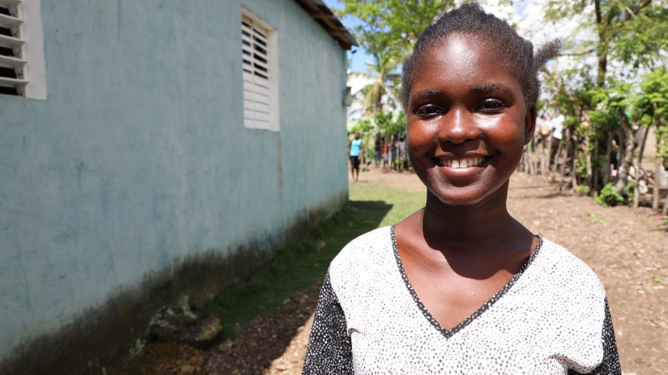 Paulina, una de las personas afectadas por el huracán Fiona en la República Dominicana, quiere ser médico pediatra.