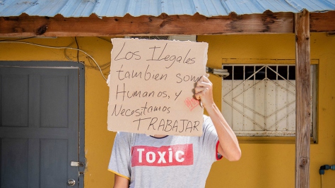 Wallix, 24, sueña con terminar sus estudios, que tuvo que parar luego de huir de Venezuela hace tres años.